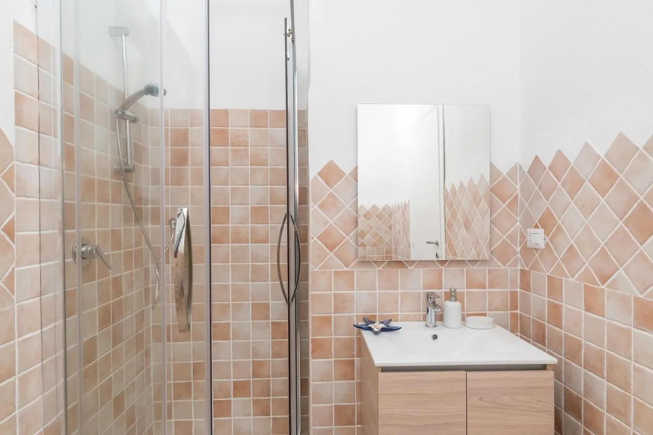 Appartamento Rosmarino In The City Center - Happy Rentals سانتا تيريزا غالّورا 0*,  إيطاليا